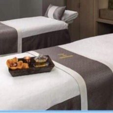 Business Logo a Runner Massage Bed